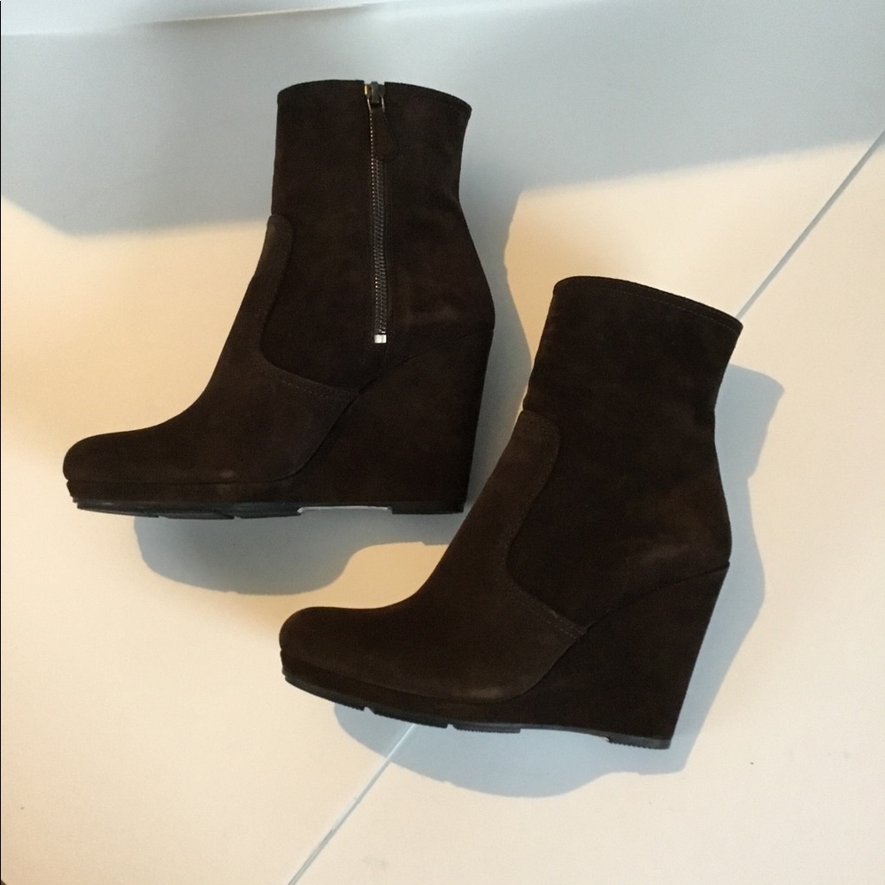 PRADA - Picture 5 of 15